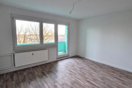 Wohnung Prenzlau - 4 Zimmer, 75 m&sup2;, 448&euro; | Angebot:25654518