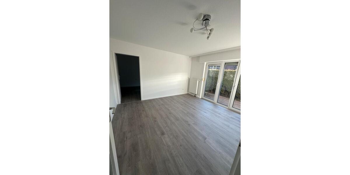 Erdgeschoßwohnung Esslingen am Neckar Hegensberg - 3 Zimmer, 58 m&sup2;, 850&euro; | Angebot:24294429