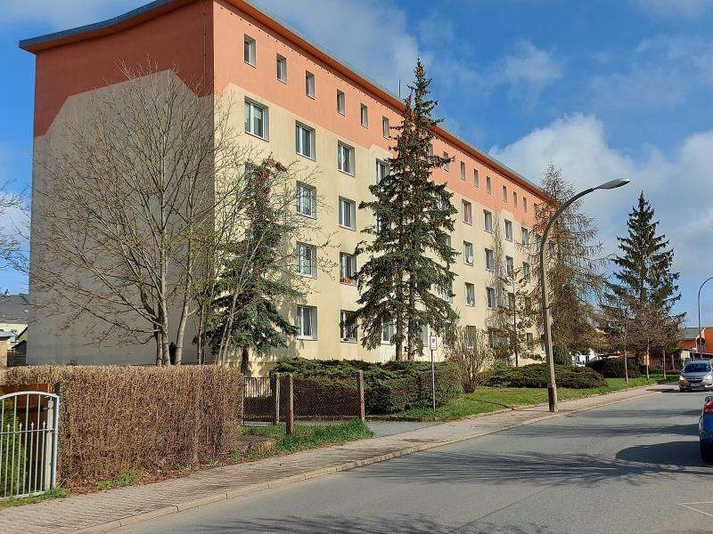 Wohnung zum Mieten in Zeulenroda-Triebes 307 € 56.83 m²