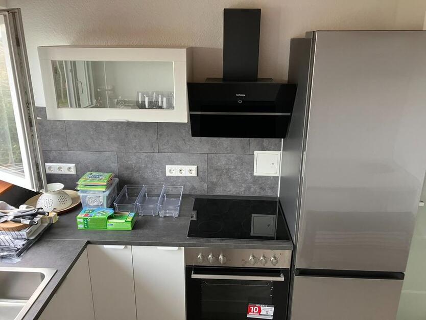 Kornwestheim 3er WG: (Berufseinsteiger&Studenten) zimmer