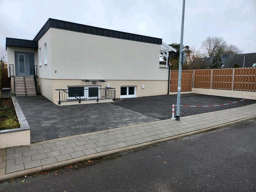 3 Zimmerwohnung im 2-Familienhaus Tiefparterre