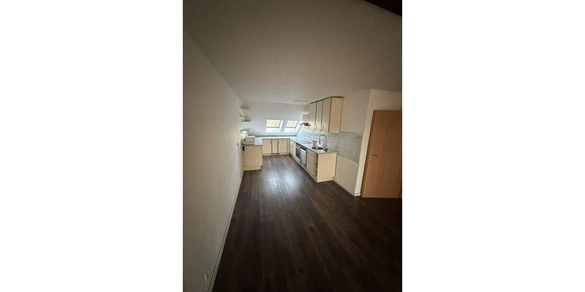 Etagenwohnung Braunschweig Nordstadt - 4 Zimmer, 120 m&sup2;, 1.200&euro; | Angebot:26181211