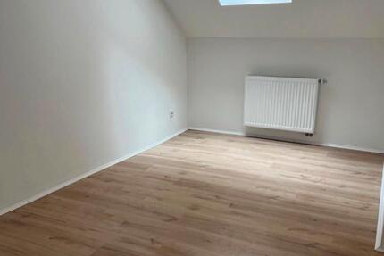 Haus Langenlonsheim - 4.5 Zimmer, 125 m&sup2;, 1.250&euro; | Angebot:27619854
