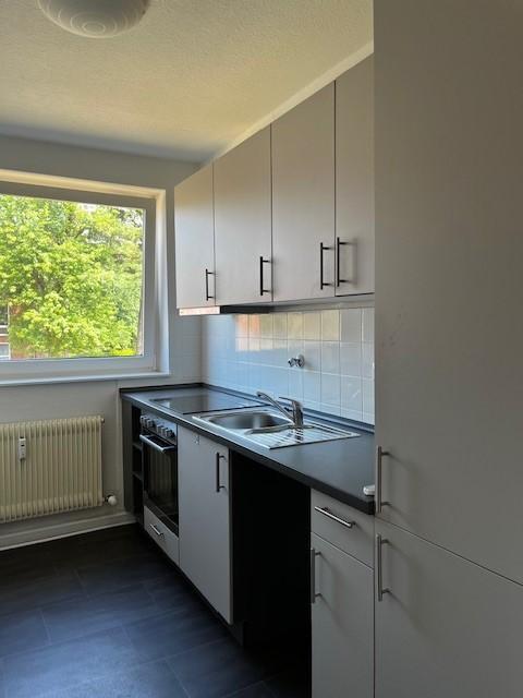 Einziehen und wohlfühlen ! 4- Zimmer-Wohnung mit EBK***