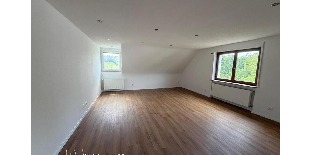 Etagenwohnung Niefern-Öschelbronn Öschelbronn - 4.5 Zimmer, 106 m&sup2;, 1.490&euro; | Angebot:26526431