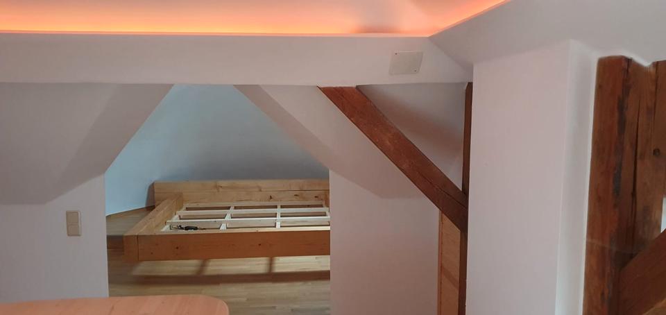 Dachgeschoßwohnung Klingenthal - 1 Zimmer, 92 m&sup2;, 450&euro; | Angebot:27602708