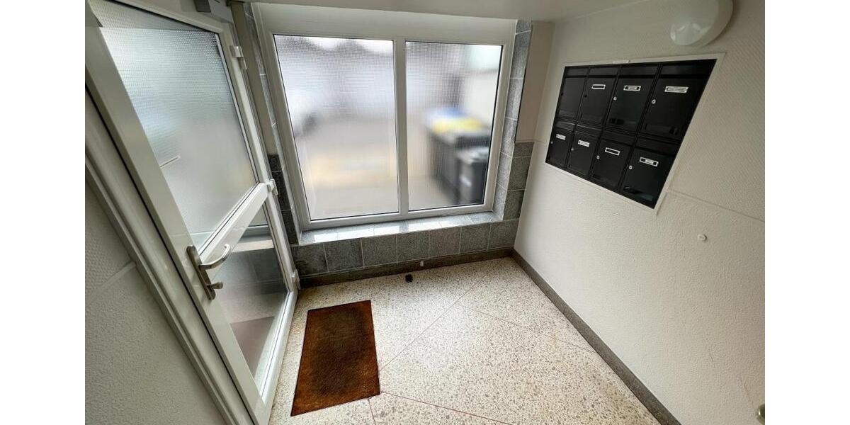 Etagenwohnung Bremerhaven - 4 Zimmer, 108 m&sup2;, 785&euro; | Angebot:26004903