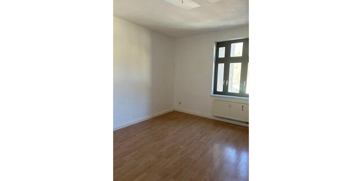Etagenwohnung Sonneberg - 3 Zimmer, 82 m&sup2;, 570&euro; | Angebot:26058897