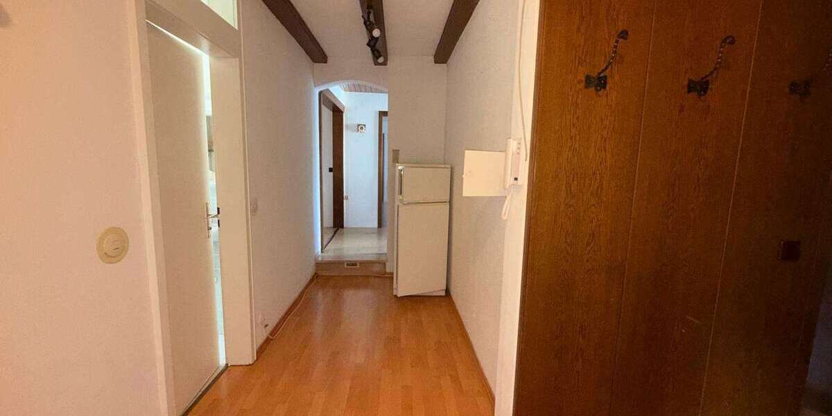 Etagenwohnung Reutlingen Betzingen - 4 Zimmer, 82 m&sup2;, 1.150&euro; | Angebot:26740356