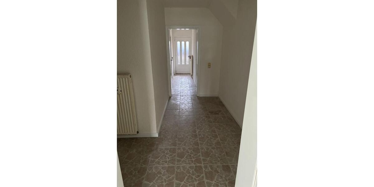 Erdgeschoßwohnung Plön - 4 Zimmer, 110 m&sup2;, 1.100&euro; | Angebot:25940784