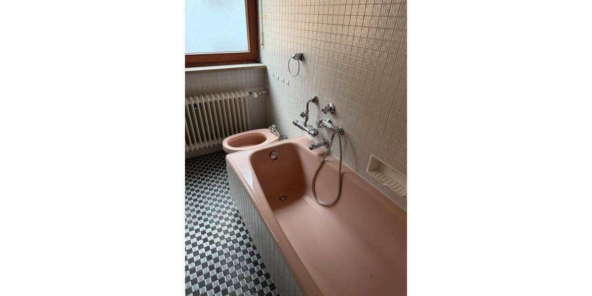 Etagenwohnung Neumarkt in der Oberpfalz Altenhof - 1 Zimmer, 14 m&sup2;, 450&euro; | Angebot:26122438