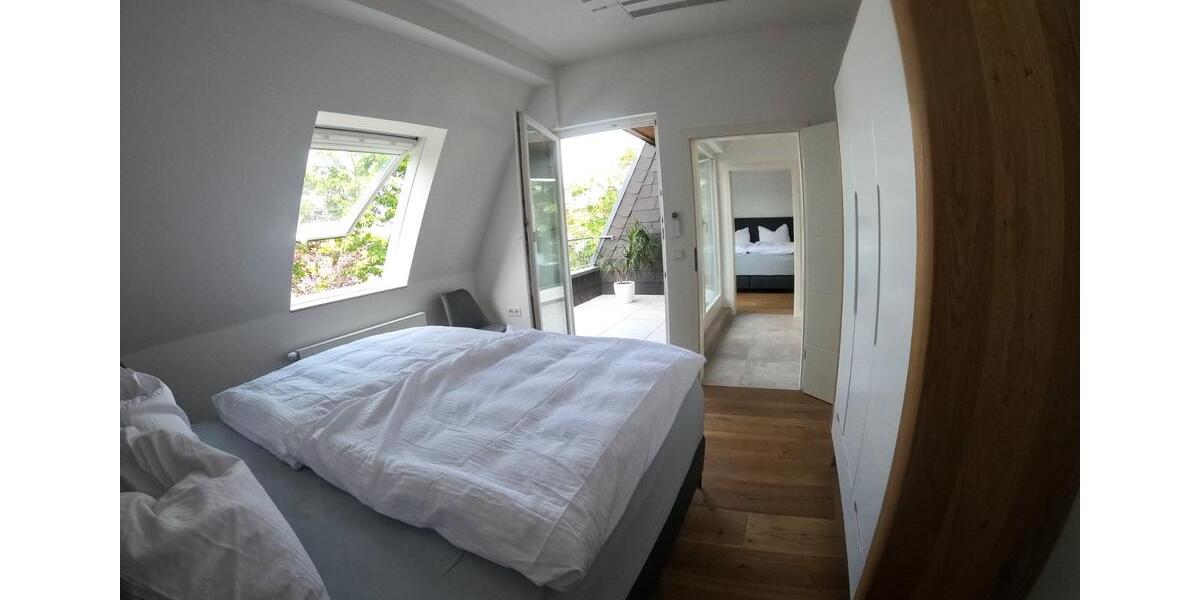 Dachgeschoßwohnung Leipzig Mitte - 3 Zimmer, 82 m&sup2;, 2.850&euro; | Angebot:26669925