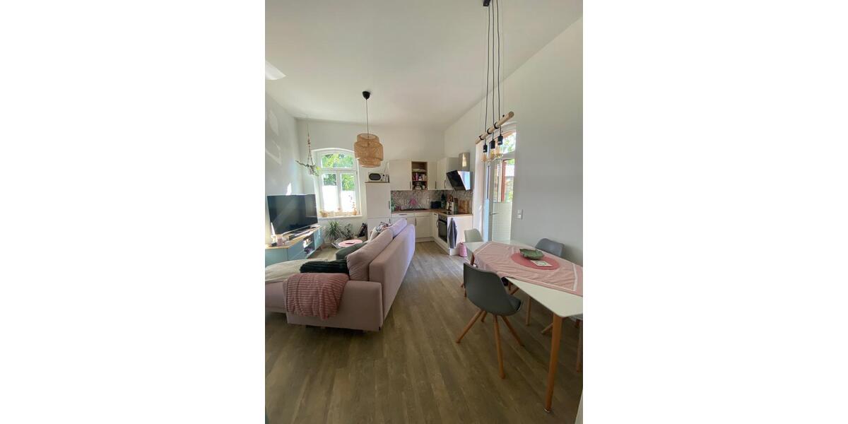 2-Raumwohnung mit Balkon, Einbauküche, Badmöbel & Stellplatz 2 zimmer