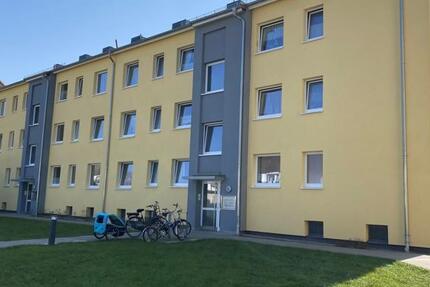 Renovierte 3-Zimmer-Wohnung mit Balkon zimmer