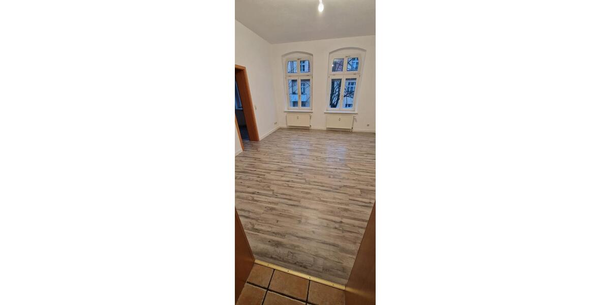 Etagenwohnung Weißwasser (Oberlausitz) - 5 Zimmer, 140 m&sup2;, 980&euro; | Angebot:25637422