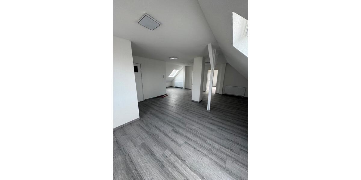 Dachgeschoßwohnung Löhne - 3 Zimmer, 70 m&sup2;, 725&euro; | Angebot:26337656