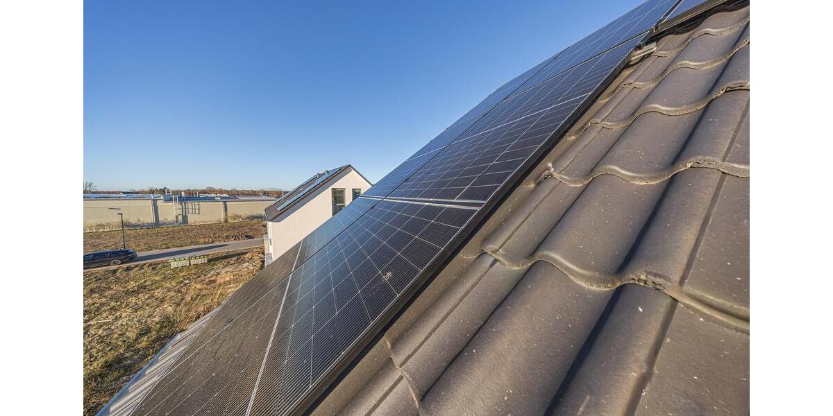 *Doppelhaushälfte in Taucha* Modern leben, minimal verbrauchen *Spitzen-Energiekonzept* (KfW 40) 5 zimmer