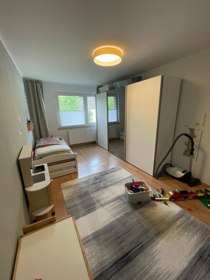 superschöne frisch renovierte 3 Zimmer Wohnung