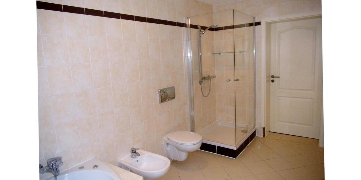 Etagenwohnung Stadtroda - 3 Zimmer, 80 m&sup2;, 640&euro; | Angebot:23567423