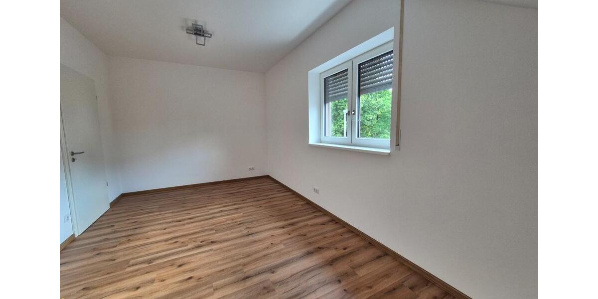 Moderne Neubauwohnung 103 m² – Sulzbach-Rosenberg - zentrale Lage 4 zimmer