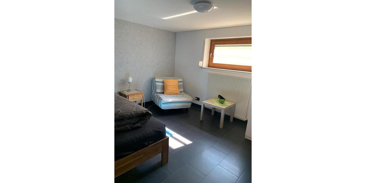 Wohnen auf Zeit Edemissen - 6 Zimmer, 15 m&sup2;, 30&euro; | Angebot:24216028