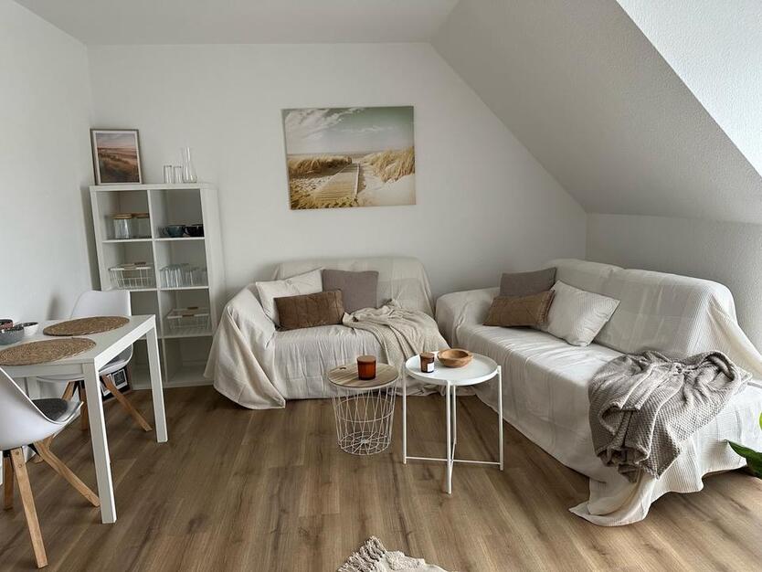 2 Zi Whg möbliert ab 1.9. All inclusive Preis! Nähe Bhf. KW