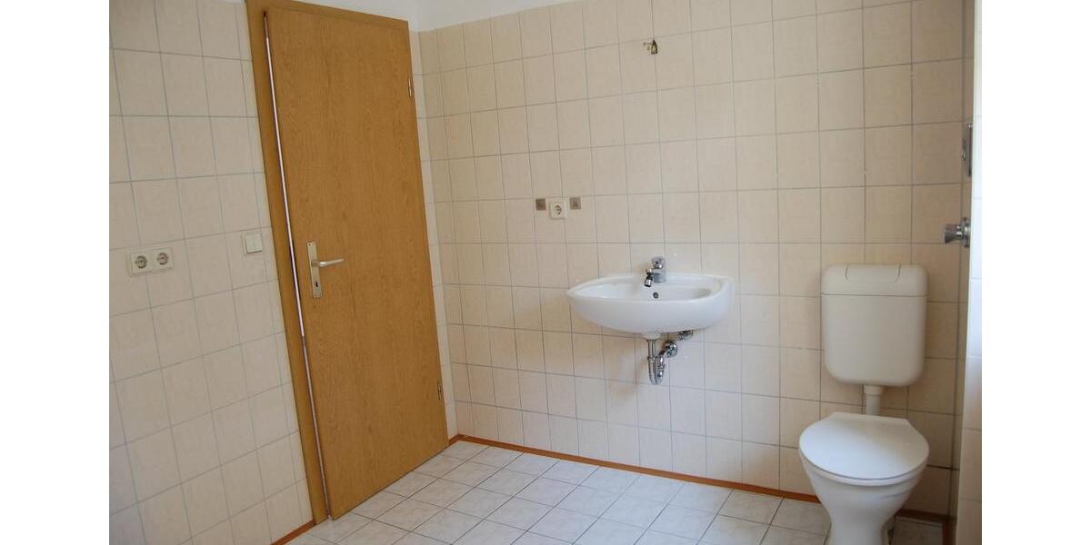 Erdgeschoßwohnung Finsterwalde - 3 Zimmer, 67 m&sup2;, 395&euro; | Angebot:26284108