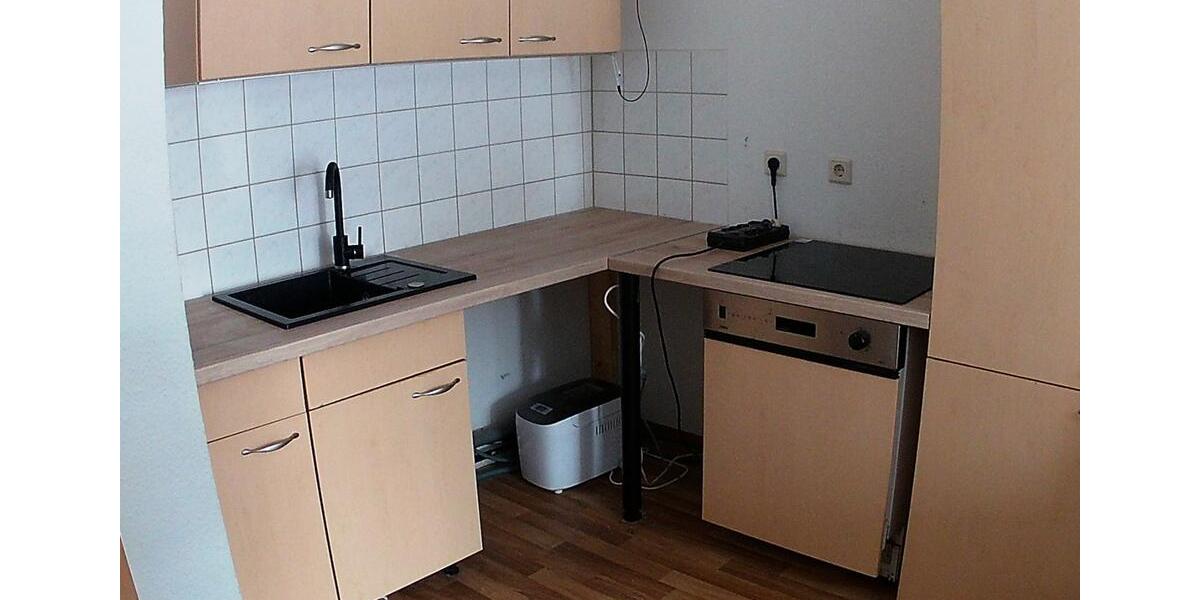 Etagenwohnung Neuhaus am Rennweg - 1 Zimmer, 27 m&sup2;, 188&euro; | Angebot:25753142