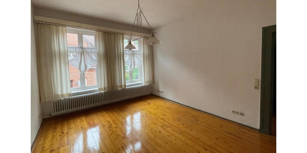Maisonettenwohnung Lauenburg/Elbe Elbe - 7.5 Zimmer, 200 m&sup2;, 1.400&euro; | Angebot:22312180