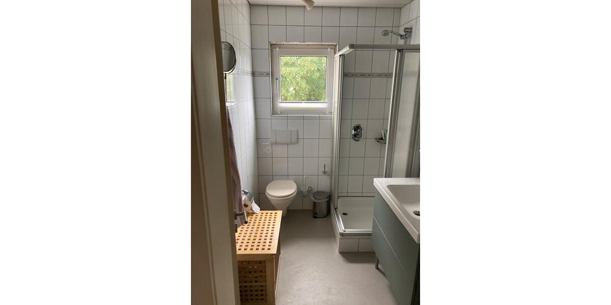 Wohnen auf Zeit Olpe - 7 Zimmer, 156 m&sup2;, 90&euro; | Angebot:25875321