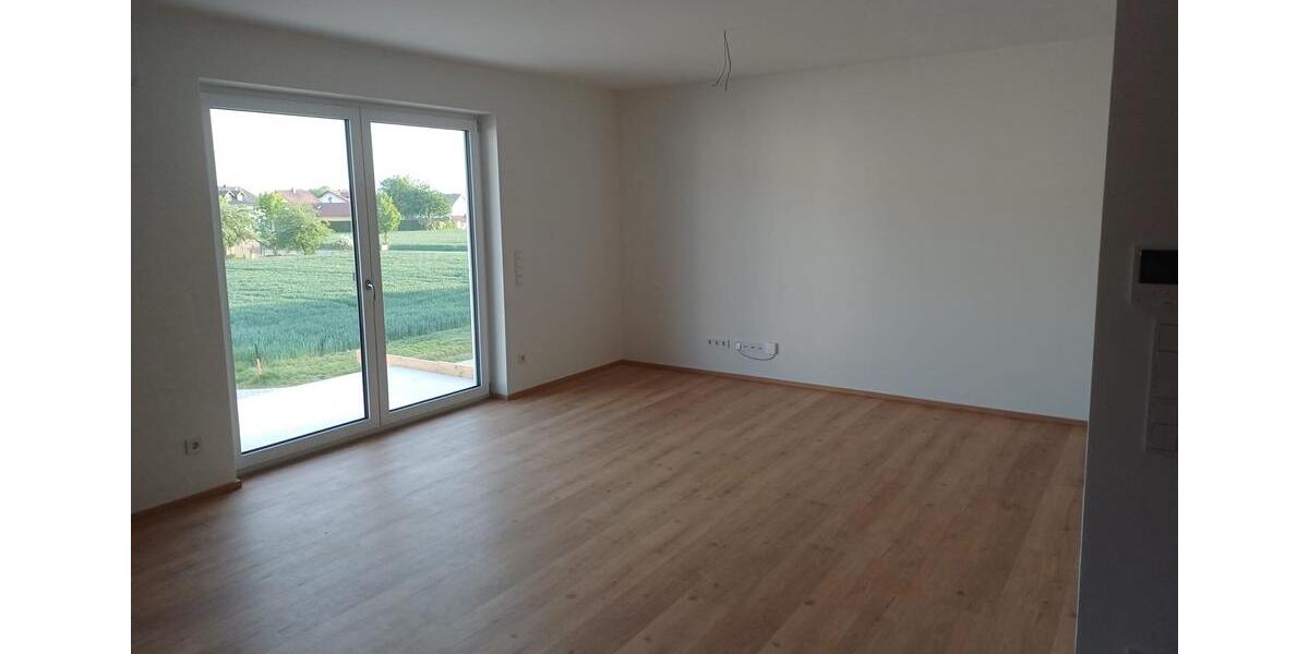 Etagenwohnung Kirchroth - 3 Zimmer, 89 m&sup2;, 975&euro; | Angebot:26644979