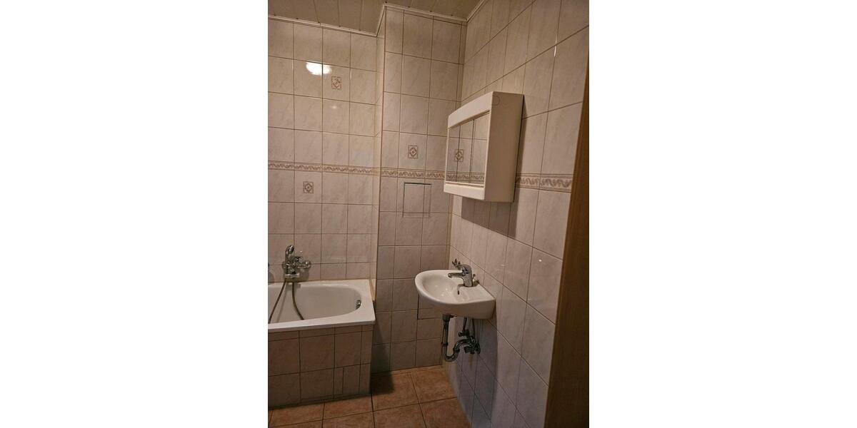 Erdgeschoßwohnung Reichenbach im Vogtland - 2 Zimmer, 45 m&sup2;, 400&euro; | Angebot:24743679