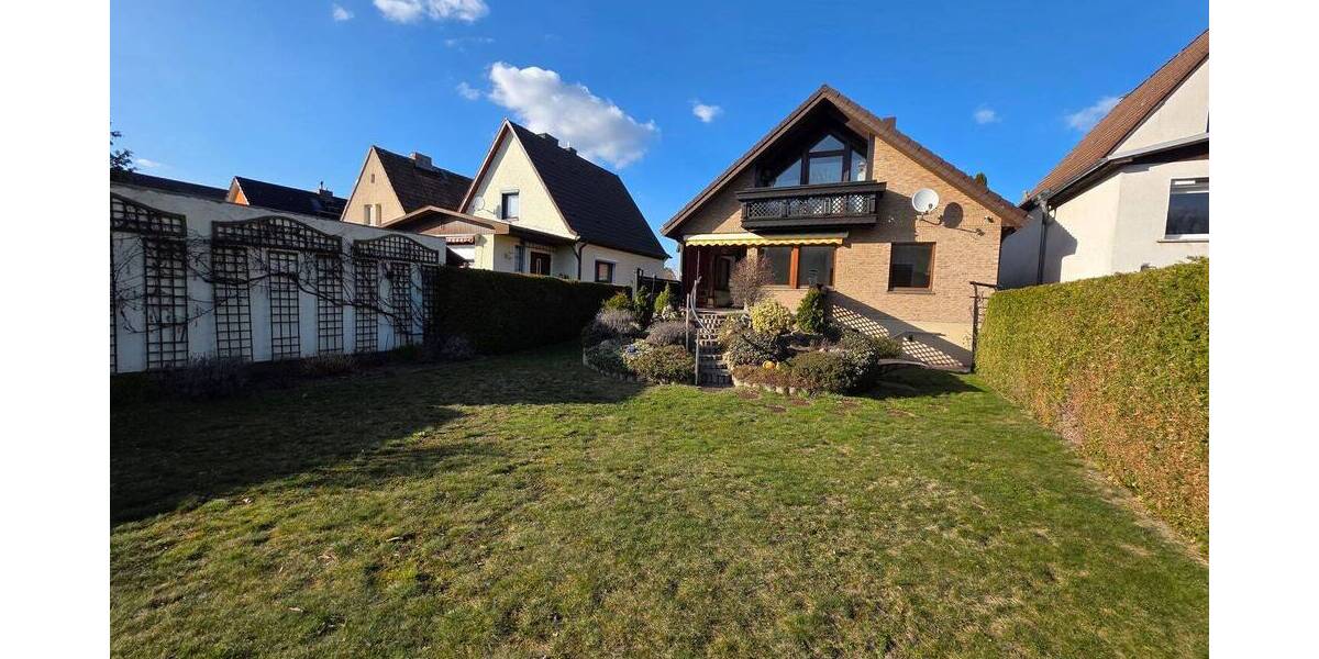 Einfamilienhaus Berlin Alt-Hohenschönhausen - 4 Zimmer, 130 m&sup2;, 2.300&euro; | Angebot:26142633