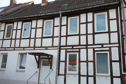 Wohnung Ellrich - 3 Zimmer, 71 m&sup2;, 315&euro; | Angebot:25697830