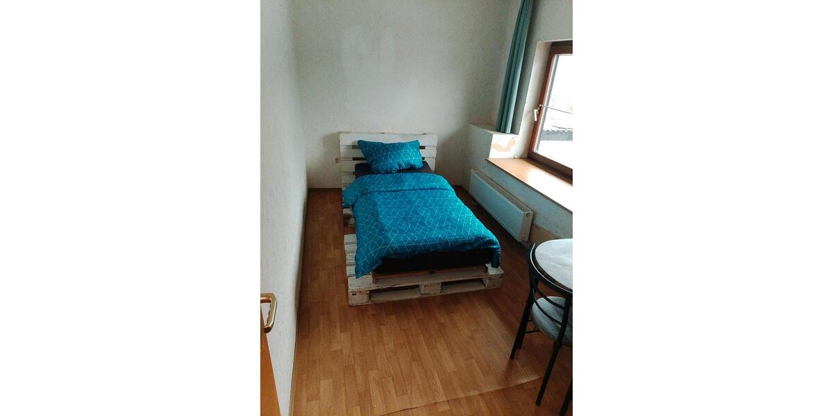 Wohnen auf Zeit Blankenheim - 1 Zimmer, 27 m&sup2;, 250&euro; | Angebot:24438055