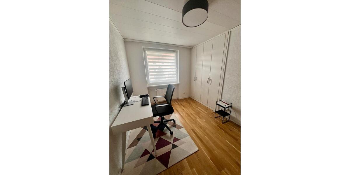 Wohnen auf Zeit Bindlach - 4 Zimmer, 100 m&sup2;, 900&euro; | Angebot:26107777