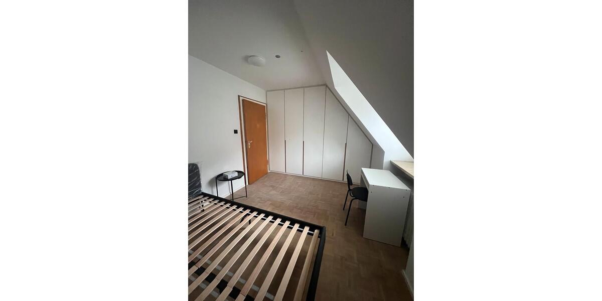 Charmante 3er WG-Neugründung, Erstbezug 1 zimmer