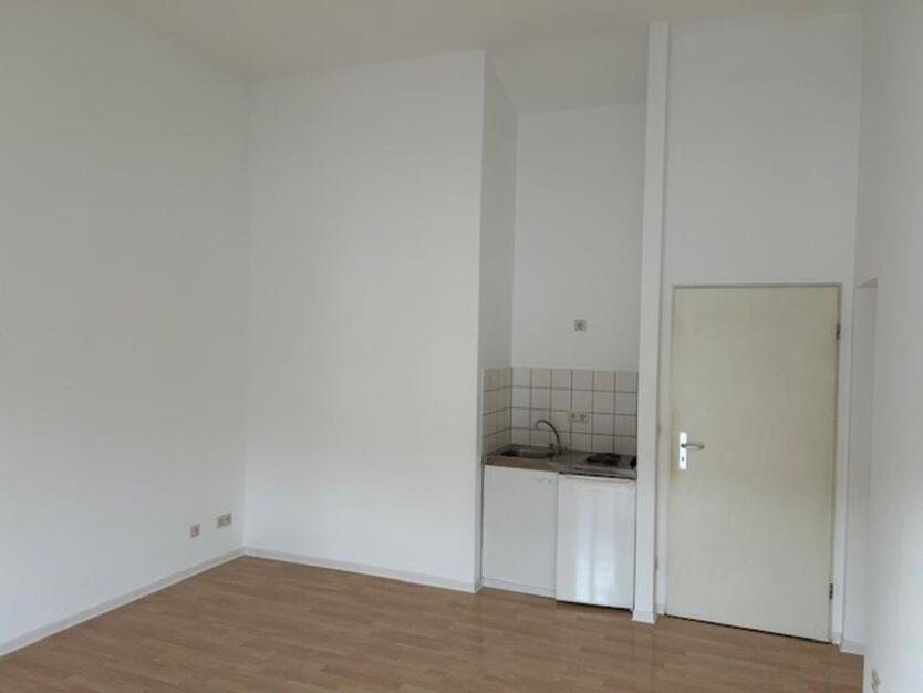 Vermiete helle 2-Zimmerwohnung in Pforzheim nähe Fachhochschule!