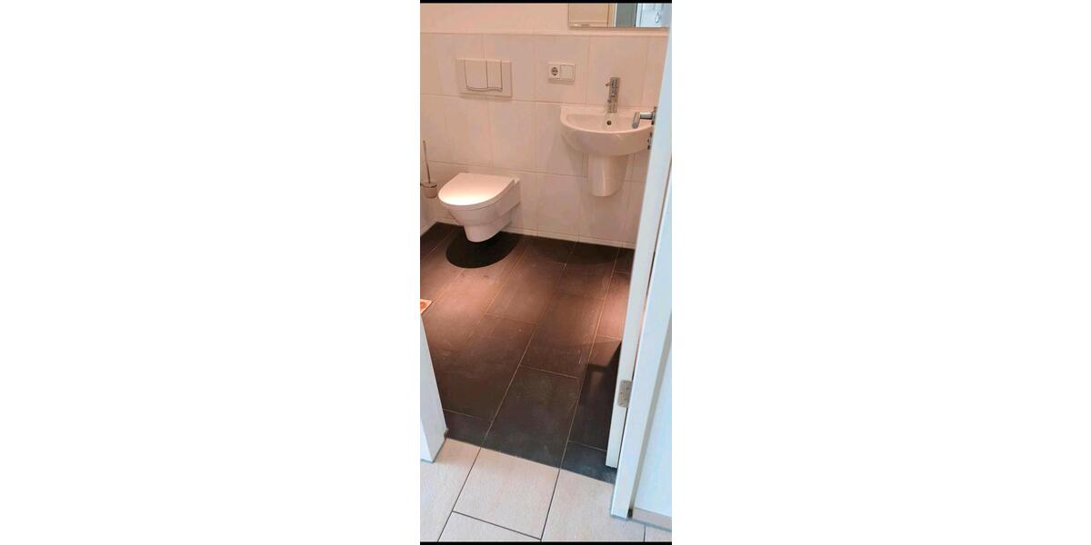 Etagenwohnung Frankfurt am Main Gutleutviertel - 4 Zimmer, 138 m&sup2;, 3.000&euro; | Angebot:26676025