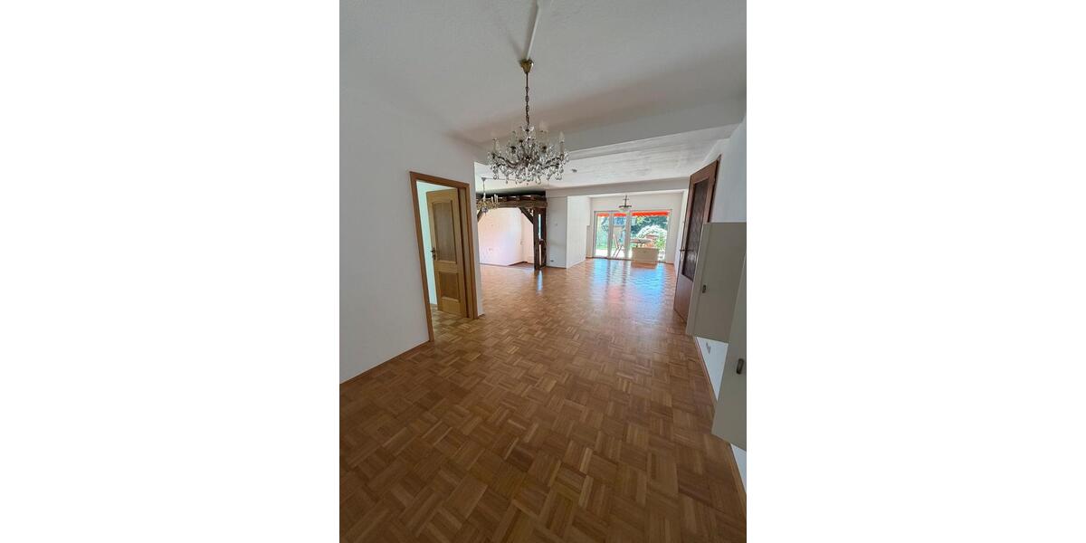 Erdgeschoßwohnung Bonn Lannesdorf - 3 Zimmer, 110 m&sup2;, 1.500&euro; | Angebot:26414605