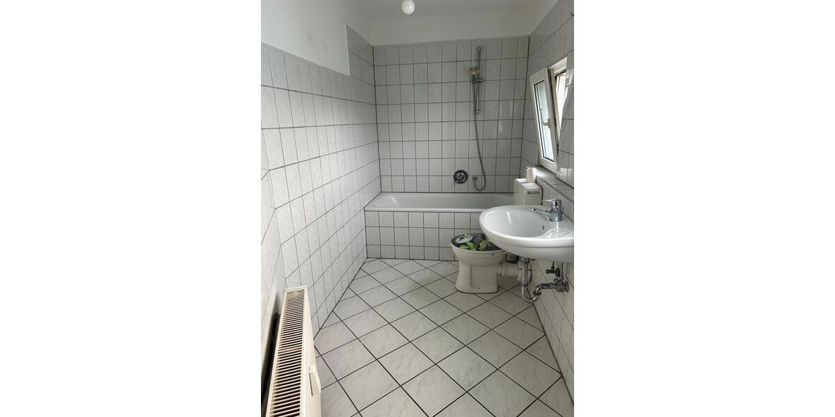 Etagenwohnung Halver - 3 Zimmer, 75 m&sup2;, 700&euro; | Angebot:26426356