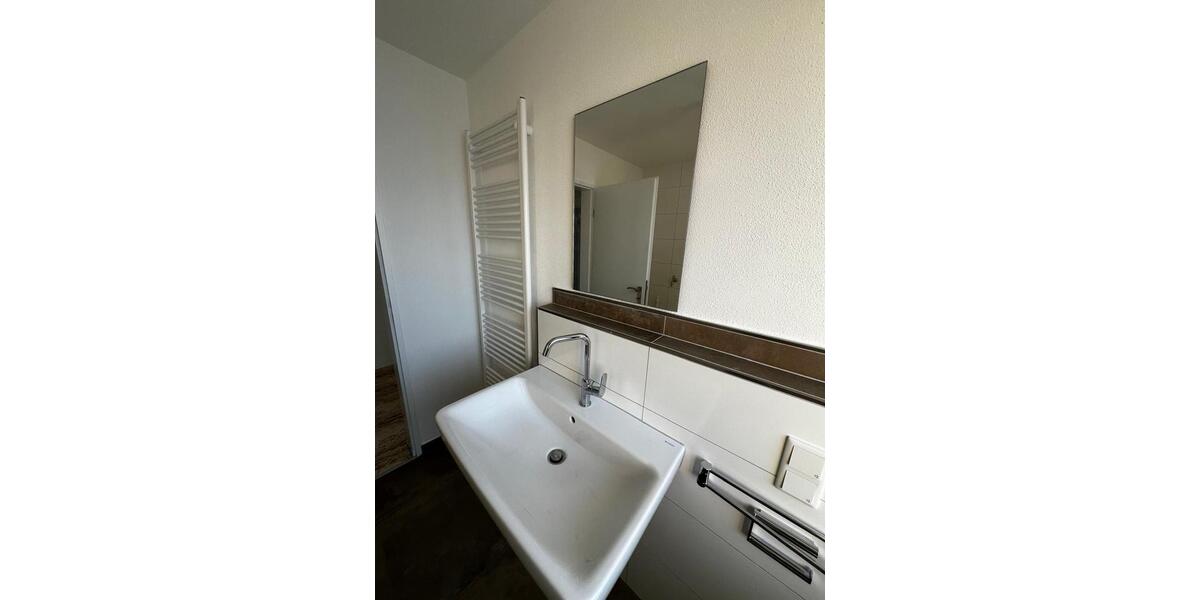 Dachgeschoßwohnung Arnsberg - 3 Zimmer, 79 m&sup2;, 700&euro; | Angebot:24770807