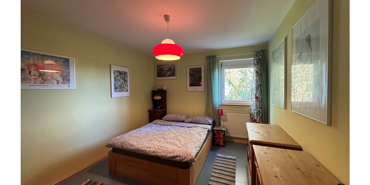 Oberursel - Stierstadt: Gepflegtes Einfamilienhaus in Feldrandlage! 6.5 zimmer