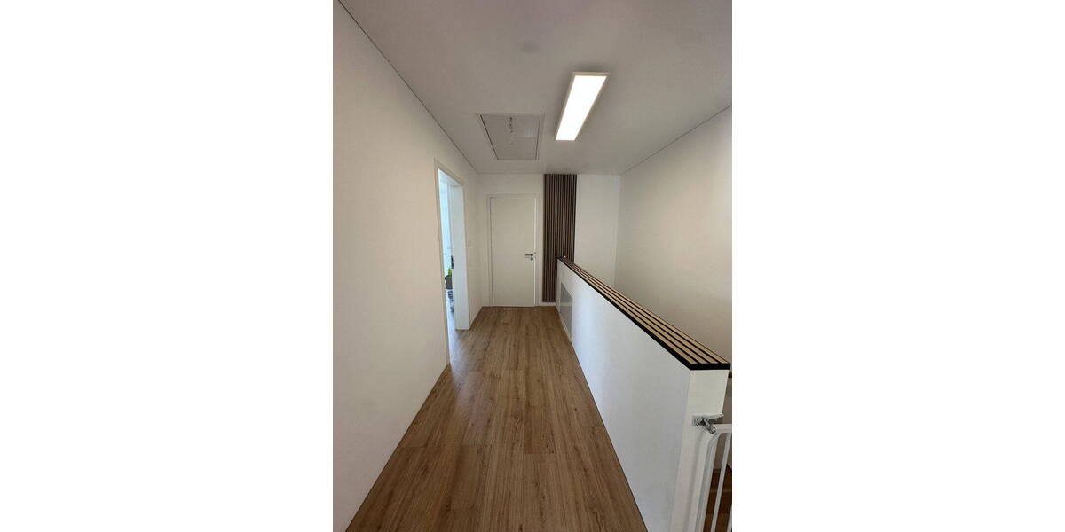 Einfamilienhaus Sankt Katharinen (Landkreis Neuwied) - 7 Zimmer, 180 m&sup2;, 2.950&euro; | Angebot:26806002