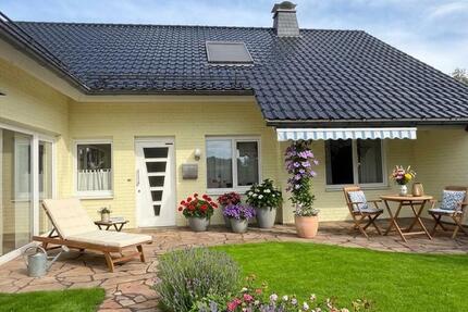 Haus Olpe - 9 Zimmer, 215 m&sup2;, 1.600&euro; | Angebot:26575909