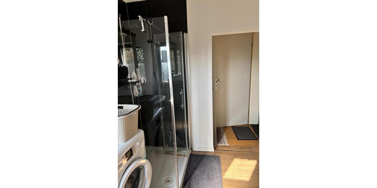 Etagenwohnung Wiesbaden Mainz-Amöneburg - 3 Zimmer, 60 m&sup2;, 1.200&euro; | Angebot:26625719