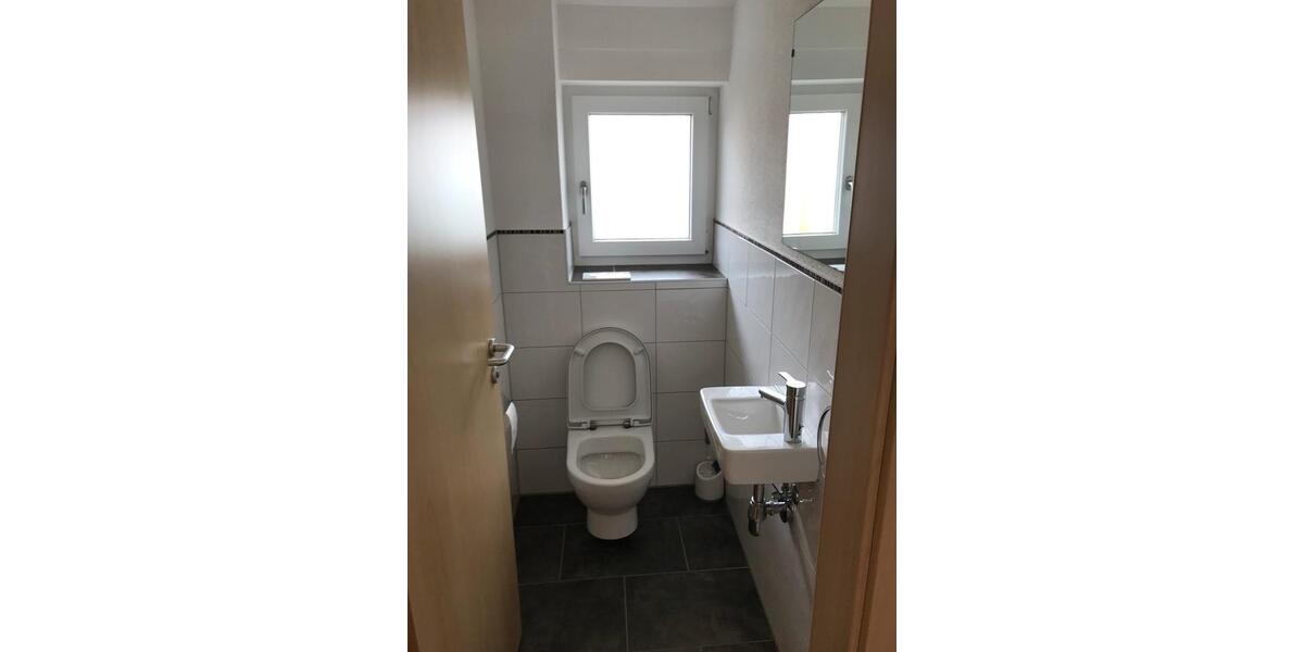 Etagenwohnung Neuburg an der Donau - 2 Zimmer, 72 m&sup2;, 780&euro; | Angebot:25809626