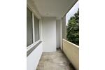 Hell und Freundlich, fast im Grünen und Stadtnah!!! 3 ZKB + Balkon - Frisch renoviert*** zimmer