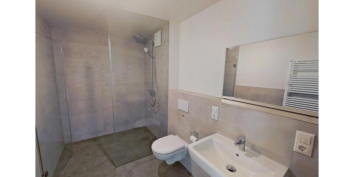 Terrassenwohnung Saarbrücken - 2 Zimmer, 63 m&sup2;, 915&euro; | Angebot:26269333