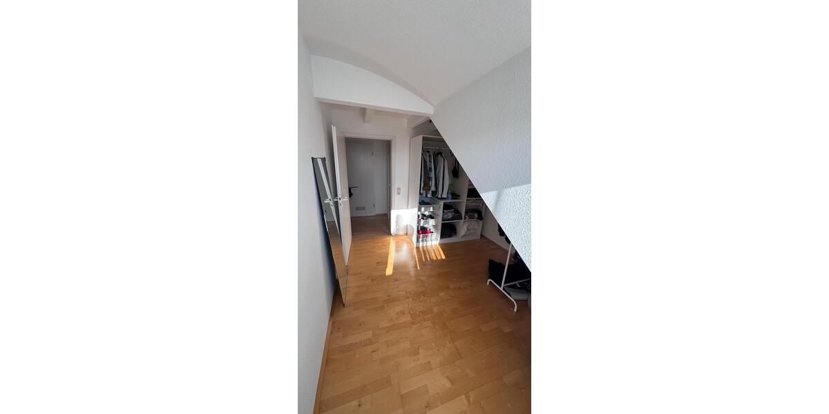 Dachgeschoßwohnung Trossingen - 3.5 Zimmer, 70 m&sup2;, 800&euro; | Angebot:26253130